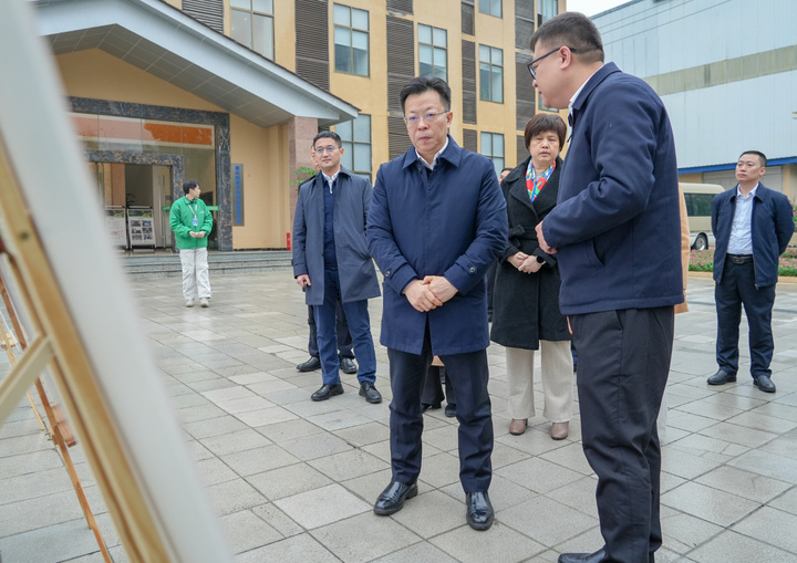 陶世祥：聚焦特色优势 推动乡村产业高质量发展